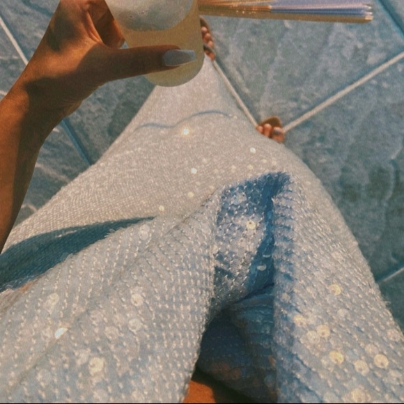 Meshki blue sequence gown - Picture 4 of 4